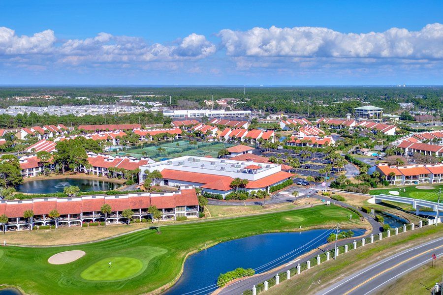 Edgewater Beach & Golf Resort property photograph from its source website
